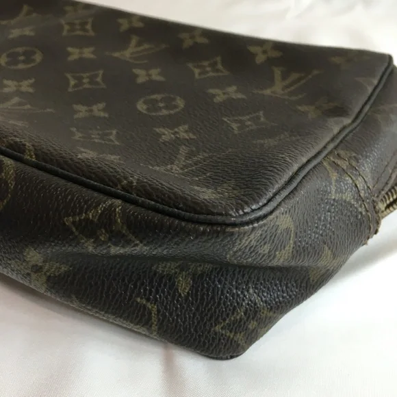 Louis Vuitton Monogram Truth Toilette Pochette Sku#83906 - Picture 4 of 12